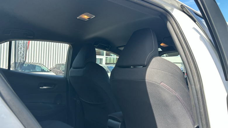 Toyota Corolla 1.8 VVT-i Hybrid Icon Tech 5dr CVT Hybrid Hatchback